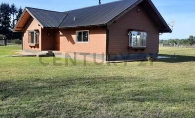 CASA 222 M2 4D 3B, TERRENO 6.928 M2 EN CONDO., 4 KM VILLARRICA, 1 KM COL. OXFORD