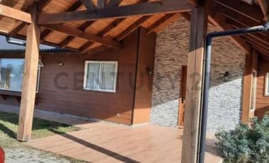 CASA 222 M2 4D 3B, TERRENO 6.928 M2 EN CONDO., 4 KM VILLARRICA, 1 KM COL. OXFORD