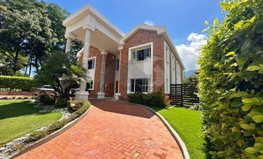 Venta de Casa Campestre en Piedecuesta-Vereda La Mata-C.R. Arcadia,700 m². Cod V9521