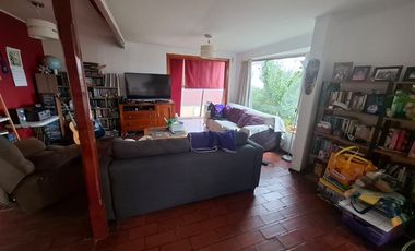 Casa en venta de 4 dorm. 4 baños,2 estacionamientos