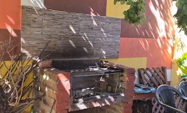 Casa en venta de 4 dorm. 4 baños,2 estacionamientos