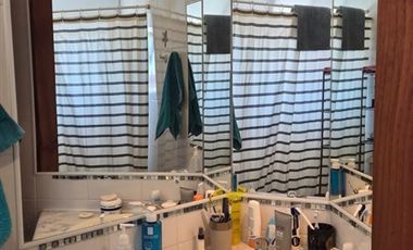 Casa en venta de 4 dorm. 4 baños,2 estacionamientos