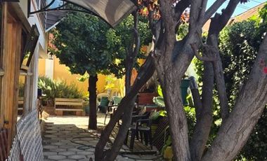 Casa en venta de 4 dorm. 4 baños,2 estacionamientos