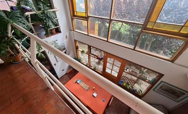 Casa en venta de 4 dorm. 4 baños,2 estacionamientos