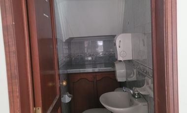 edificio en arriendo en tequendama. Cod A1356