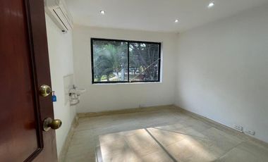 edificio en arriendo en tequendama. Cod A1356