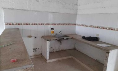 VENTA DE CASA MEJORA CON LOCAL EN BARRIO MANUEL JIMÉNEZ