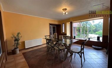 Casa en Venta en Avellanos de trapen