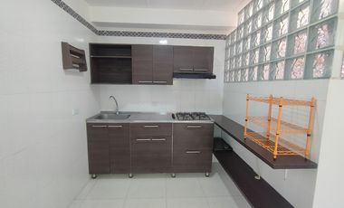 casa condominio en arriendo/venta en caminos de la carlina. Cod A4001
