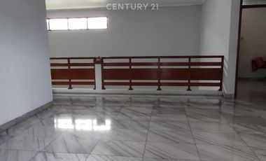 Rumah 2 Lantai Siap Huni Di Komplek Surya Setra