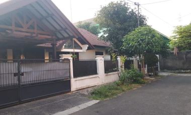 Rumah Besar di Duren Sawit Jakarta Timur