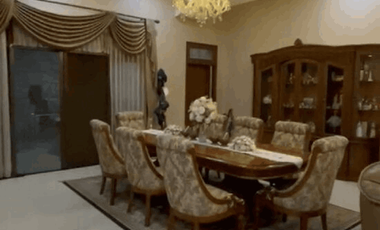 Rumah Mewah Dan Full Furnished Di Gayung Surabaya