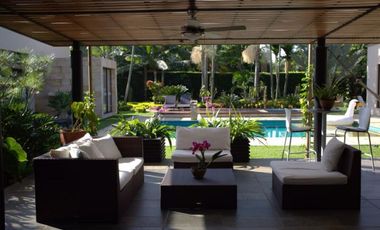 casa en venta en las mercedes. Cod V8700