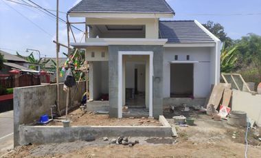 RUMAH MURAH DI MAGELANG DEKAT JALAN RAYA