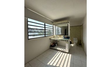 CASA EN VENTA EN UN NIVEL FRACC. FRAMBOYANES