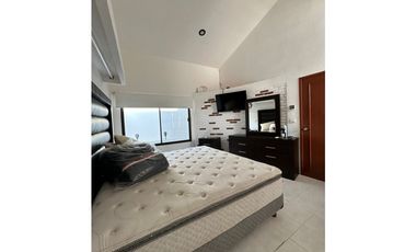 CASA EN VENTA EN UN NIVEL FRACC. FRAMBOYANES