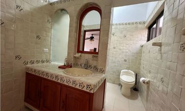 CASA EN VENTA EN UN NIVEL FRACC. FRAMBOYANES