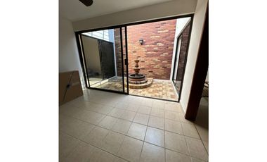 CASA EN VENTA EN UN NIVEL FRACC. FRAMBOYANES