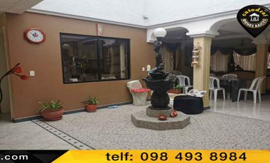 Villa Casa Edificio de venta en Bayas – código:18247