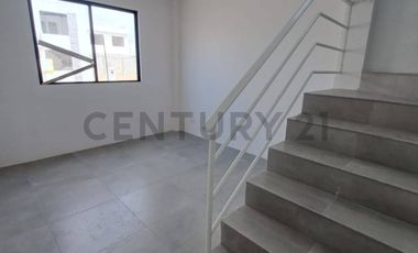 Venta Casa de Estreno en Urbanización La Joya VivB