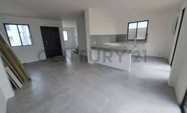 Venta Casa de Estreno en Urbanización La Joya VivB