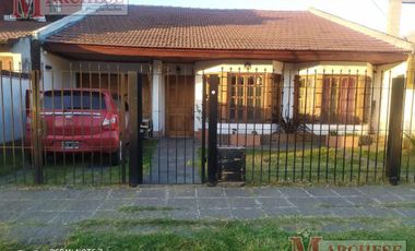 Casa 4 ambientes en venta en Ituzaingó Norte