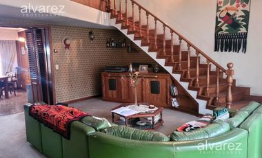 Venta  Casa De 6 Ambientes Moron