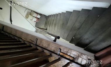 Venta  Casa De 6 Ambientes Moron