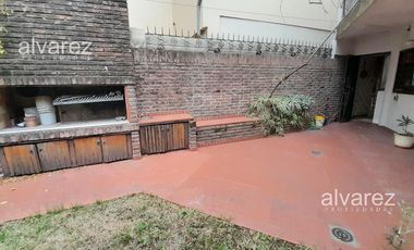 Venta  Casa De 6 Ambientes Moron
