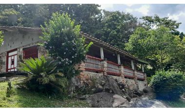 VENTA  CASA FINCA TIRIRIBI,SUROESTE ANTIOQUEÑO