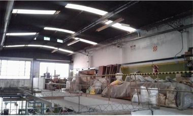 GALPÓN EN VENTA-CASEROS s/lote de  8x50 mts2.