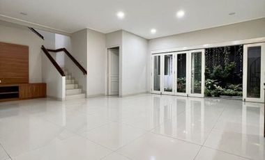 DIJUAL RUMAH at PERUM TAMAN GANDARIA, JAKSEL (ONE GATED SYSTEM)