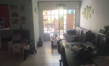 Casa PH en venta en Wilde
