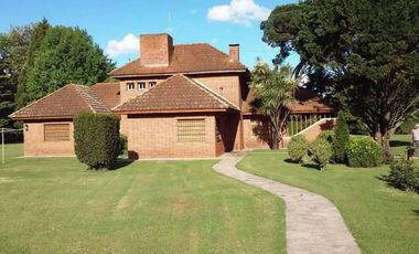 VENTA Importante Casa Quinta sobre 12.000 metros - La Reja (Ideal Inversores)