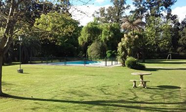 VENTA Importante Casa Quinta sobre 12.000 metros - La Reja (Ideal Inversores)