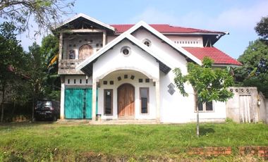 [1D013C] For Sale 8 Bedroom House 350m2 - Mendolo Darat Jambi