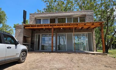 Casa a estrenar - Ibarlucea - Barrio 