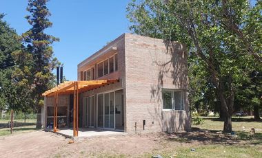 Casa a estrenar - Ibarlucea - Barrio 