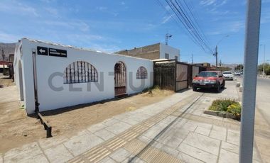 Se Arrienda casa esquina