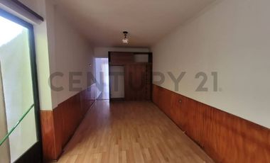 Se Arrienda casa esquina