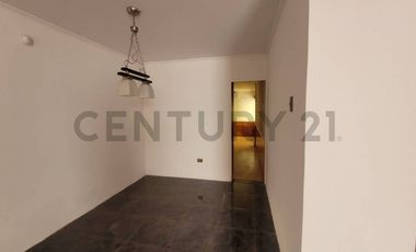 Se Arrienda casa esquina