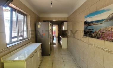 Se Arrienda casa esquina