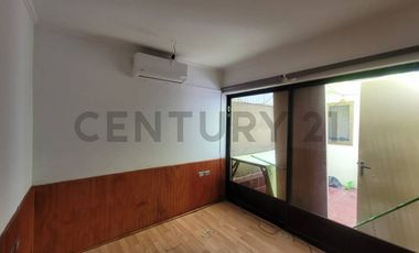 Se Arrienda casa esquina