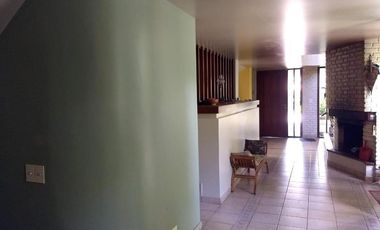 IMPORTANTE CHALET 6 AMBIENTES EN PINOS DE ANCHORENA