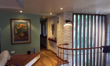IMPORTANTE CHALET 6 AMBIENTES EN PINOS DE ANCHORENA