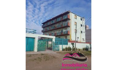 EDIFICIO 32 dptos. + otras inst.  EN BLOCK - SOBRE LA PLAYA
