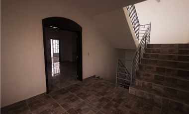 3 DEPARTAMENTOS EN ESQUINA NOGAL, COL LOS ARCOS, JIQUILPAN MICHOACAN