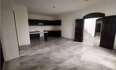 3 DEPARTAMENTOS EN ESQUINA NOGAL, COL LOS ARCOS, JIQUILPAN MICHOACAN