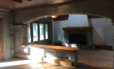 Residencia en renta en el Club de Golf los Encinos