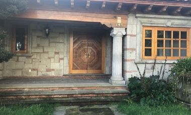 Residencia en renta en el Club de Golf los Encinos